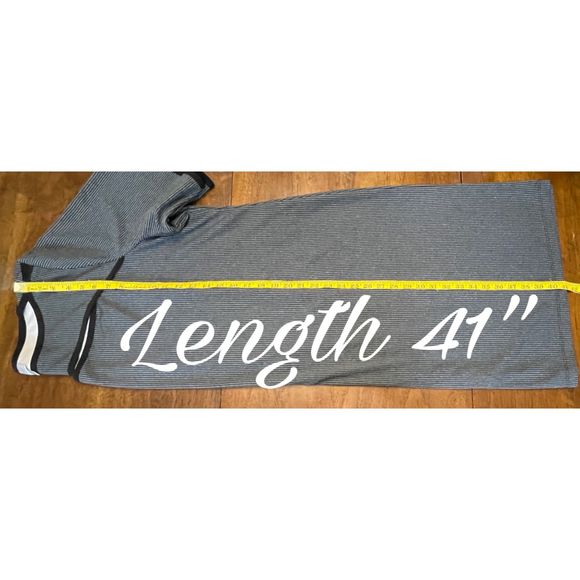 Avenue Women’s Pinstripe Sheath Dress (Size 26/28) - Picture 9 of 9